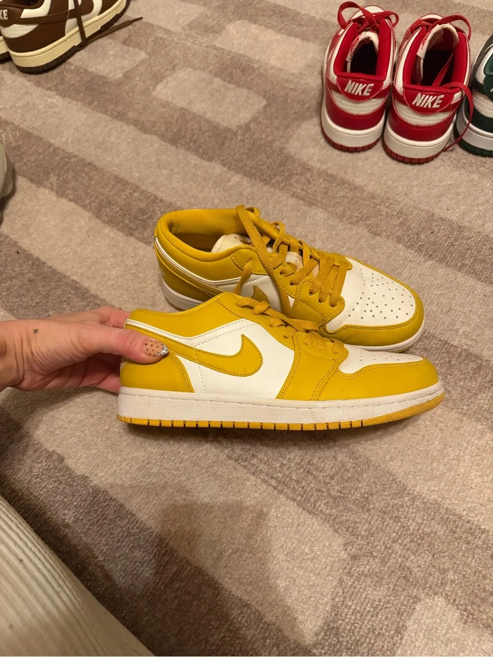 Jordan Low Top Sneakers - Yellow/White mens 7.5 women’s 9